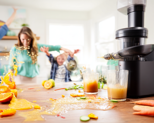 Electric Juicer Showdown: Centrifugal vs Masticating (And My Hilarious Kitchen Disaster)