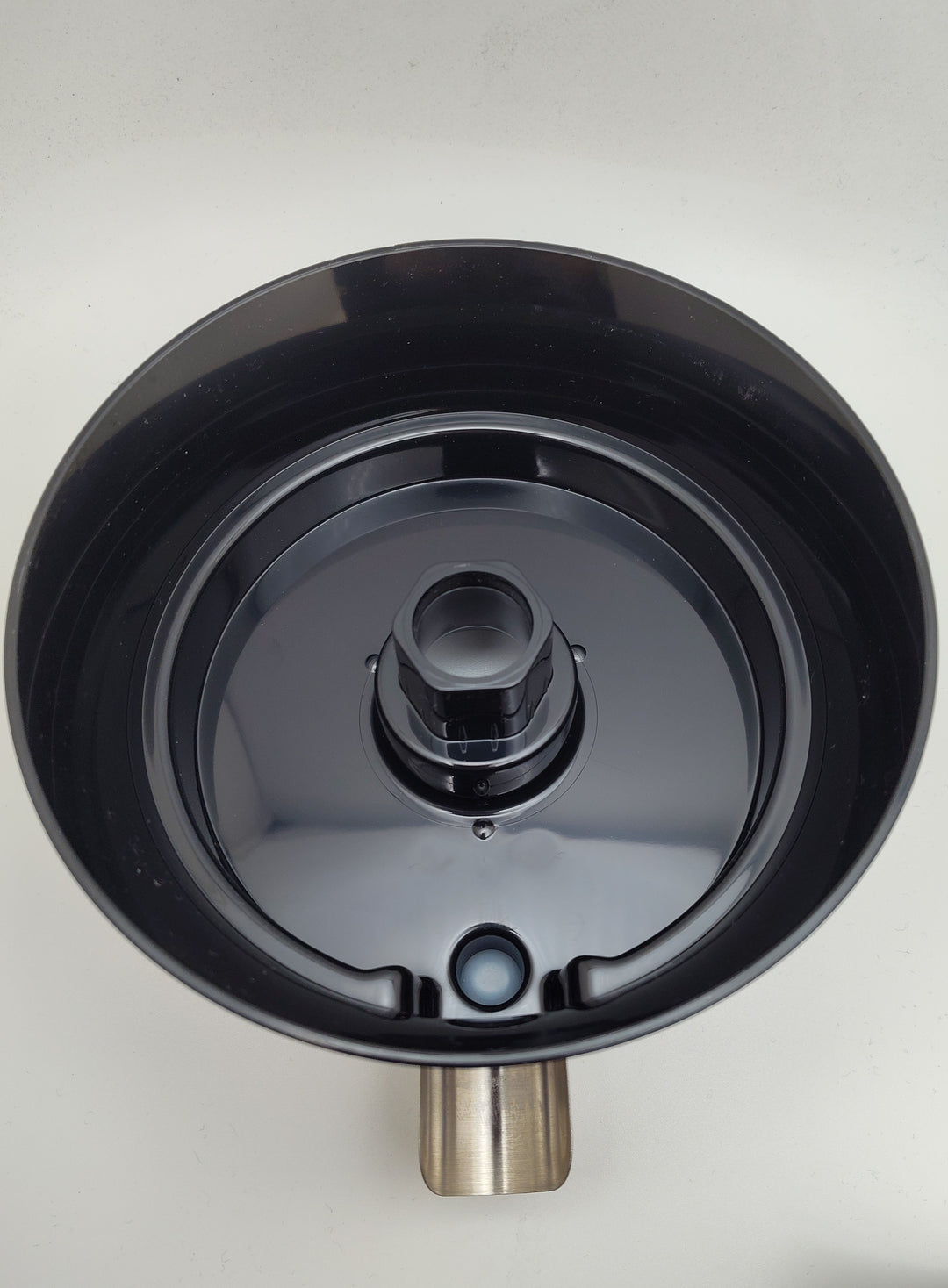 Container with spout replacement for Eurolux citrus juicer MODEL ELCJ2200